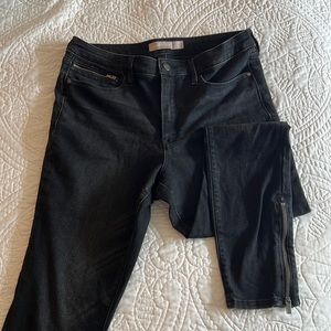 Athleta skinny jeans with ankle zipper